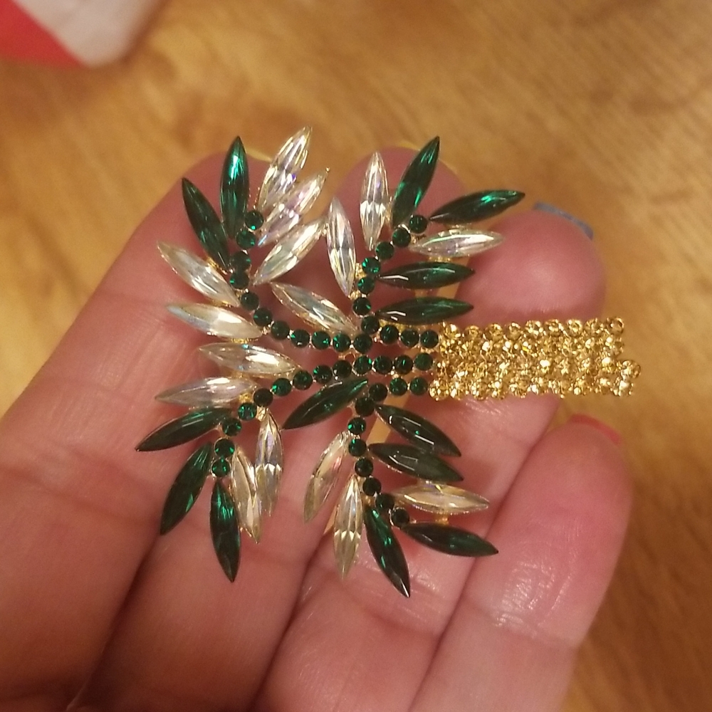 Palm Tree Rhinestone earrings Gorgeous